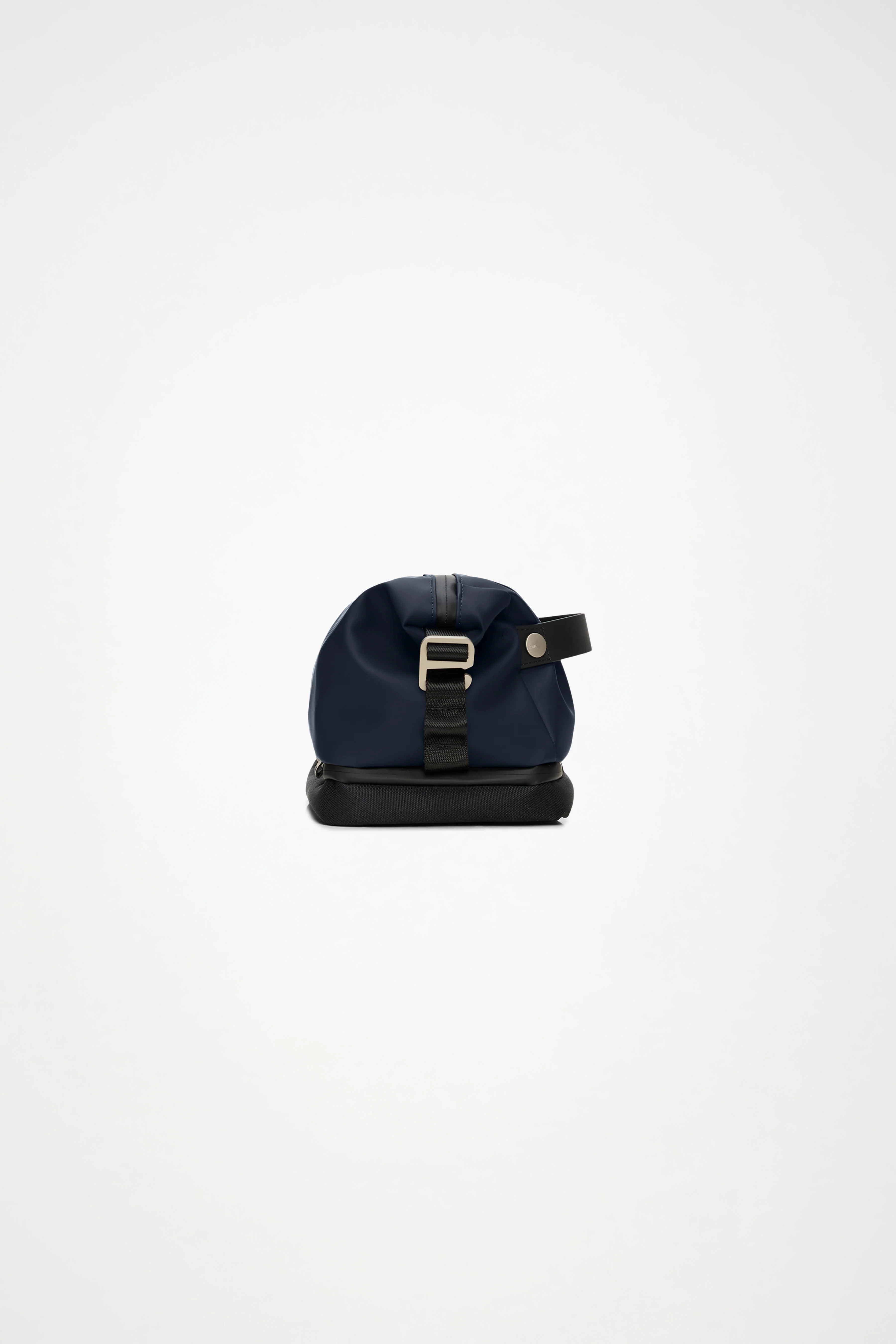 Otaru Wash Bag - Image 18